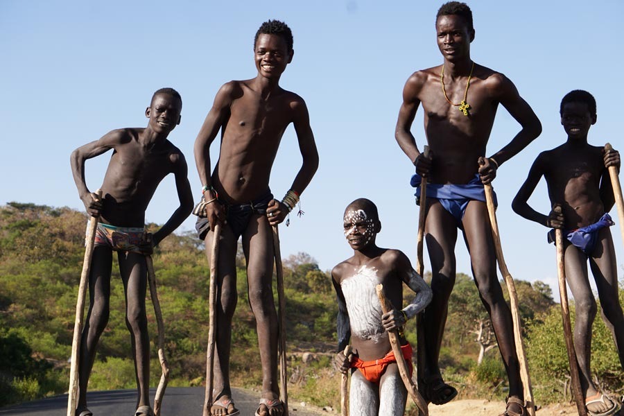15_ON-THE-ROAD-TO-THE-TRIBES